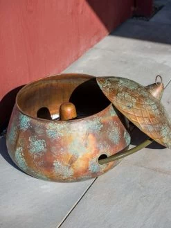 Acorn Hose Pot -Green Garden Shop 3 4 crop 8613361 0051