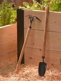 Gardener's Lifetime Raised Bed Trowel 6 Gardener's Lifetime Raised Bed Trowel -Green Garden Shop 8587960 147 tif